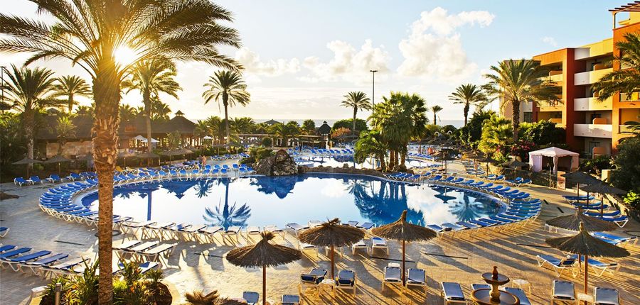 MAXIMUM Golfreisen Elba Carlotta Beach Resort